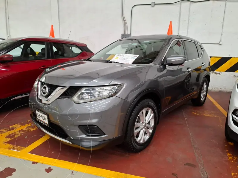 Foto Nissan X-Trail Sense 3 Row usado (2016) color Gris Metalico precio $238,000