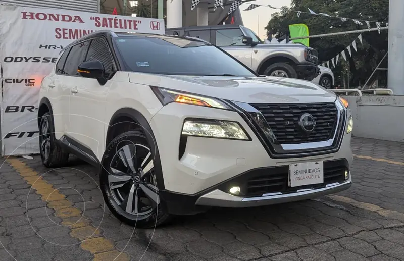 Foto Nissan X-Trail Platinum Plus 2 Filas usado (2023) color Blanco financiado en mensualidades(enganche $218,000 mensualidades desde $9,585)
