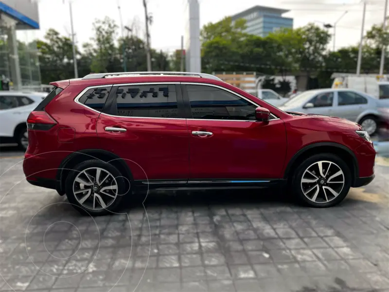 Foto Nissan X-Trail Exclusive 2 Row usado (2021) color Rojo financiado en mensualidades(enganche $121,980 mensualidades desde $8,127)