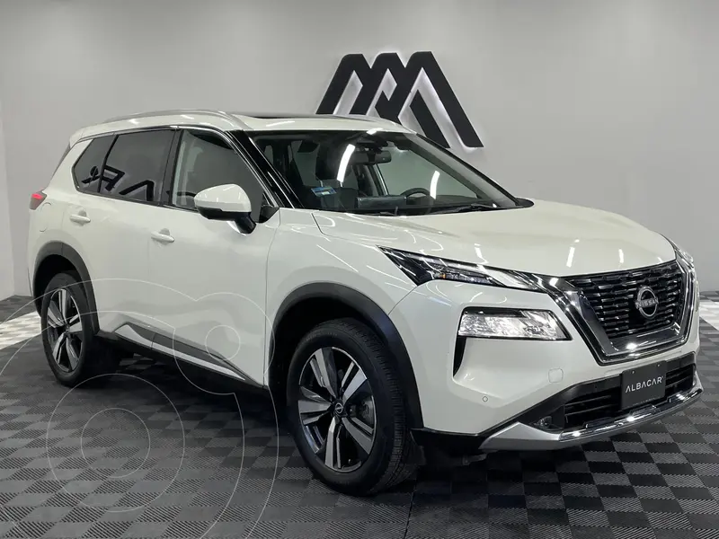Foto Nissan X-Trail Platinum 3 Filas usado (2023) color Blanco precio $519,999