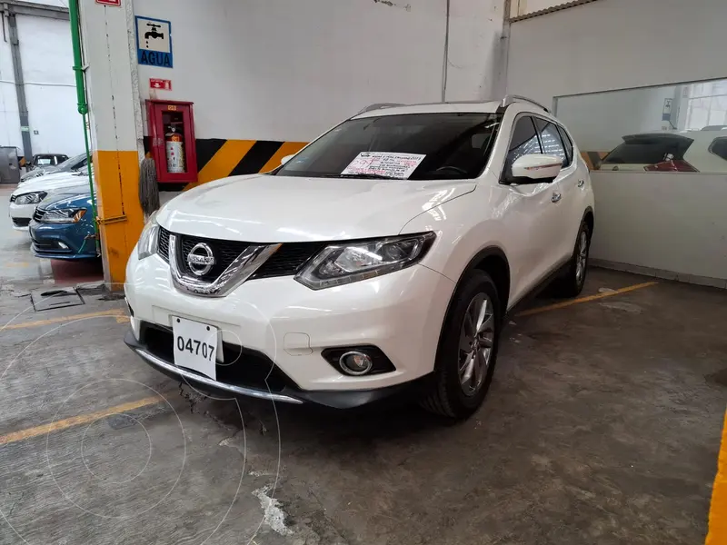 Foto Nissan X-Trail Exclusive 2 Row usado (2017) color Blanco financiado en mensualidades(enganche $90,000 mensualidades desde $7,520)