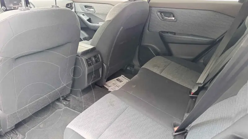 Foto Nissan X-Trail Exclusive 2 Filas usado (2023) color Blanco financiado en mensualidades(enganche $94,380 mensualidades desde $9,310)