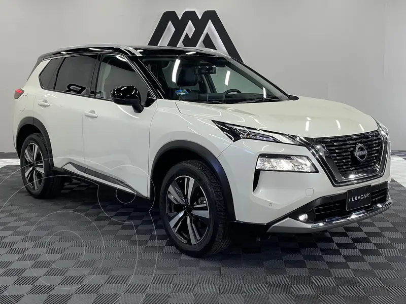 Foto Nissan X-Trail Platinum Plus 2 Filas usado (2023) color Blanco precio $589,999