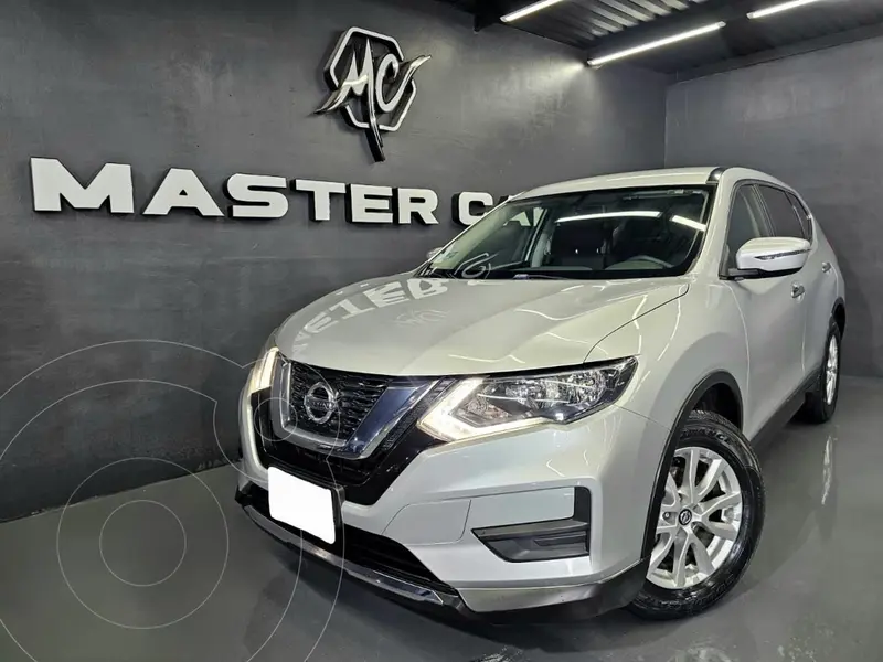 Foto Nissan X-Trail Sense 2 Row usado (2018) color plateado precio $285,000