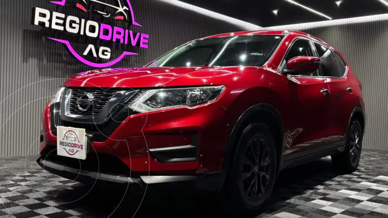 Foto Nissan X-Trail Sense 2 Row usado (2021) color Rojo precio $329,900