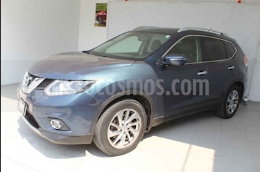 foto Nissan X-Trail 5p Exclusive 3 L4/2.5 Aut Banca abatible usado (2016) color Azul precio $245,000