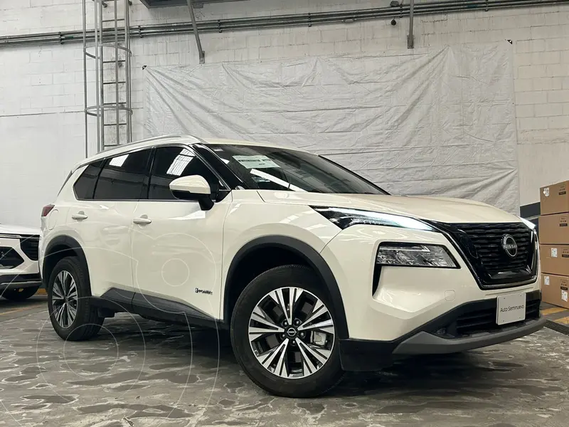 Foto Nissan X-Trail Exclusive 2 Filas usado (2023) color Blanco precio $669,000