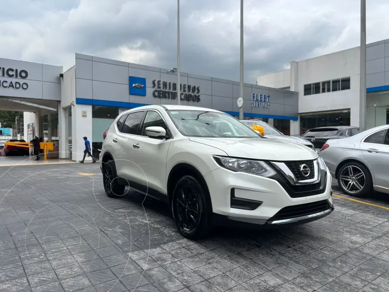 Foto Nissan X-Trail Sense 2 Row usado (2022) color Blanco precio $330,000
