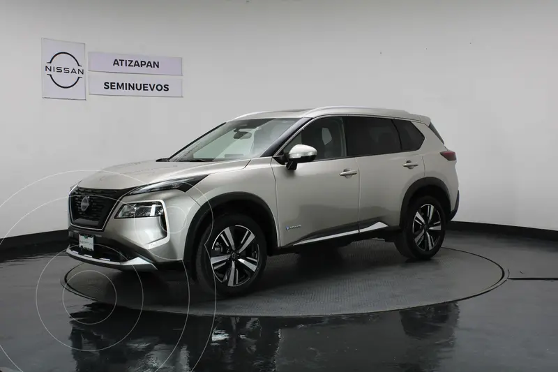 Foto Nissan X-Trail Platinum 2 Filas usado (2024) color Dorado precio $625,000