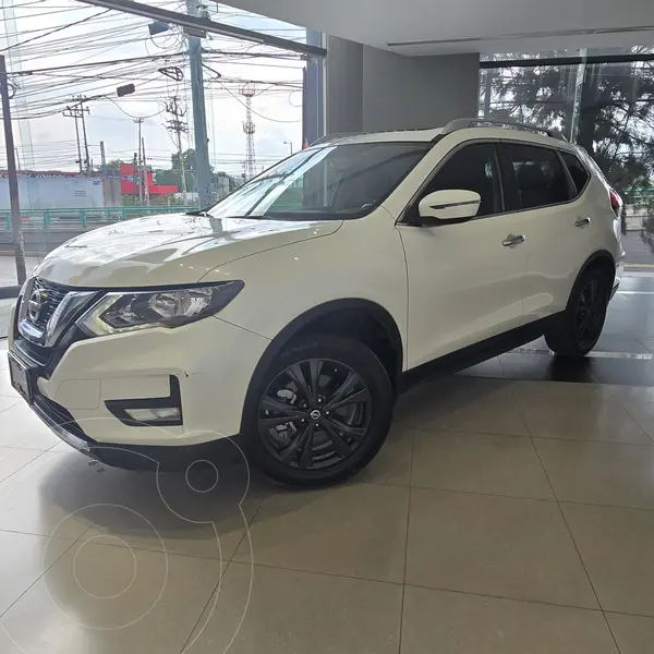 Foto Nissan X-Trail Advance 3 Row usado (2021) color Blanco financiado en mensualidades(enganche $99,462 mensualidades desde $7,606)