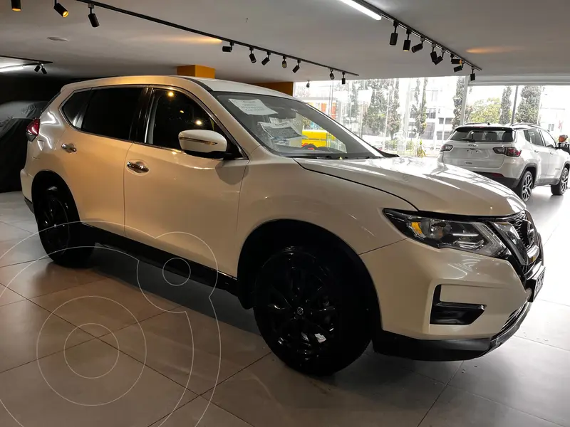 Foto Nissan X-Trail Sense 2 Row usado (2022) color Blanco precio $389,000