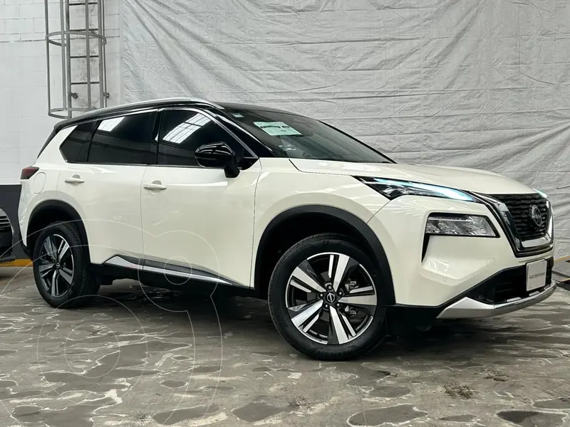 Foto Nissan X-Trail Platinum 2 Filas usado (2023) color Blanco precio $675,000