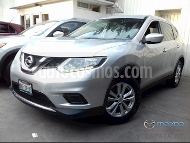 Foto Nissan X-Trail Sense 3 Row usado (2016) color Gris Metalico precio $215,000