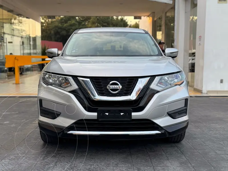 Foto Nissan X-Trail Sense 3 Row usado (2021) color plateado financiado en mensualidades(enganche $102,720 mensualidades desde $6,844)