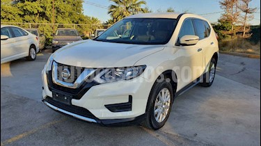 foto Nissan X-Trail Sense 2 Row usado (2019) color Blanco precio $299,800
