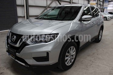 foto Nissan X-Trail Sense usado (2019) color Plata precio $369,900