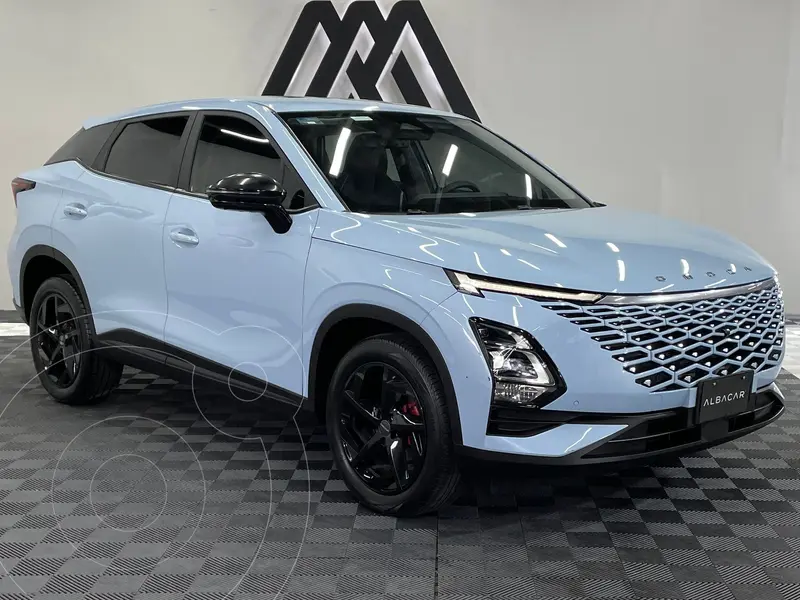 Omoda C5 Premium usado (2023) color Celeste precio $386,999