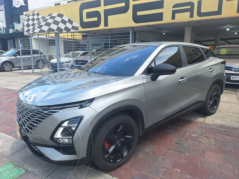 Foto Omoda C5 Luxury usado (2023) color Plata precio $339,000