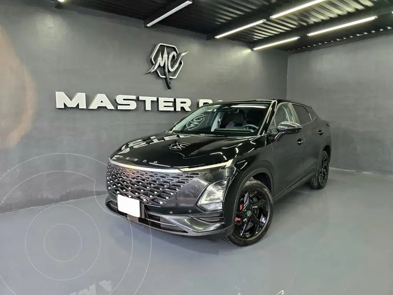 Foto Omoda C5 Premium usado (2023) color Negro precio $408,000
