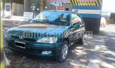 Foto venta Auto usado Peugeot 106 S16 (1998) color Verde Oscuro precio $99.000