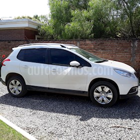 Foto venta Auto usado Peugeot 2008 Allure (2016) color Blanco Banquise precio $480.000