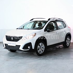 foto Peugeot 2008 Allure usado (2020) color Gris precio $1.090.000