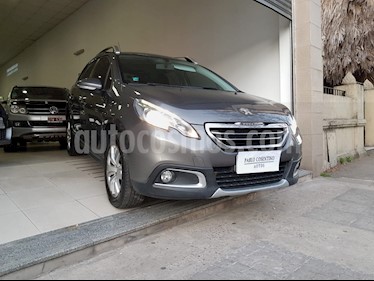 Peugeot 2008 Allure Aut usado (2017) color Gris precio $940.000