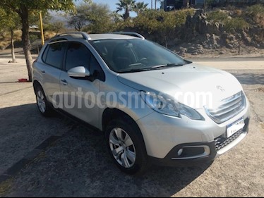 Peugeot 2008 Allure Aut usado (2017) color Gris Claro precio $850.000