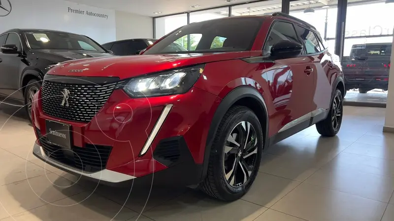 Foto Peugeot 2008 1.2L Allure Aut usado (2023) color Rojo precio $360,000