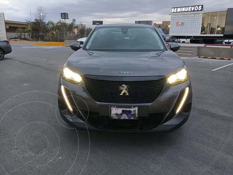 Foto Peugeot 2008 1.2L Active usado (2022) color Gris Oscuro precio $308,000