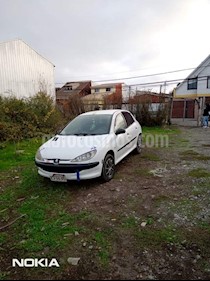 foto Peugeot 204 1.4L usado (2004) color Blanco precio $1.700.000