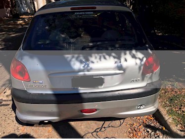 foto Peugeot 206 1.6 XR Premium 5P usado (2006) color Gris Plata precio $170.000