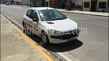 Foto venta Auto usado Peugeot 206 1.6 XS (2008) color Blanco precio u$s8.000