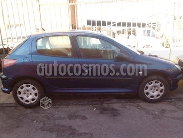foto Peugeot 206 5P 16V XR usado (2004) color Azul precio $2.300.000