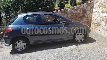 foto Peugeot 206 5P XR usado (2009) color Azul Metalizado precio $3.200.000