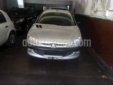 Peugeot 206 1.6 XR Pack 5P usado (2004) color Gris Claro precio $189.900