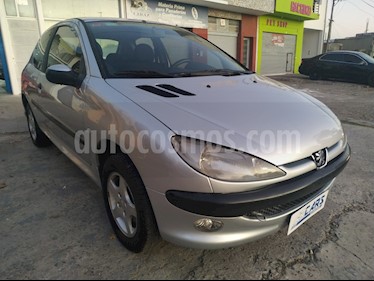 Peugeot 206 1.6 XR Premium 3P usado (2006) color Gris precio $245.000