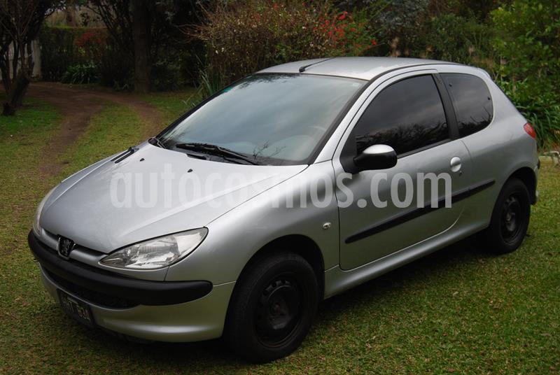 foto Peugeot 206 1.4 X-Line 3P usado (2008) color Gris precio $370.000