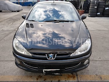 foto Peugeot 206 CC usado (2007) color Negro precio $75,000