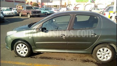 Peugeot 207 Compact Sedan Trendy usado (2009) color Verde precio $53,000