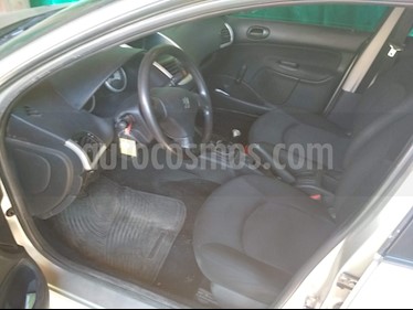 foto Peugeot 207 Compact 1.4 Active 4P usado (2013) color Gris Aluminium precio $230.000