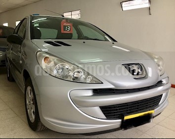 Foto venta Auto Usado Peugeot 207 Compact 1.4 Active 4P (2013) color Gris Claro precio $183.000