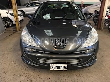 foto Peugeot 207 Compact 1.4 Active 4P usado (2011) color Gris Oscuro precio $215.000