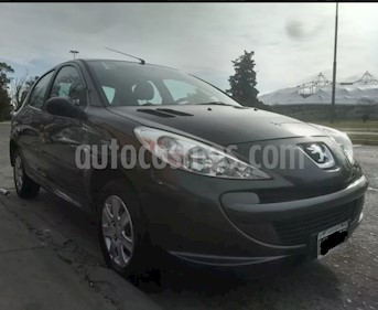 Peugeot 207 Compact 1.4 Active 5P usado (2012) color Gris Grafito precio $295.000