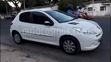 Foto venta Auto usado Peugeot 207 Compact 1.4 Allure 5P (2011) color Blanco