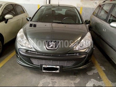 foto Peugeot 207 Compact 1.4 Allure 5P usado (2010) color Gris Manitoba precio $210.000