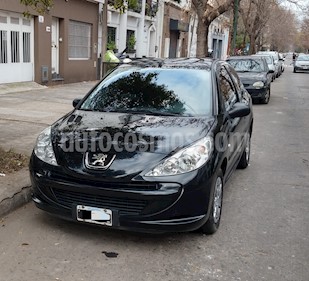 foto Peugeot 207 Compact 1.4 XR 3P usado (2011) color Negro precio $215.000