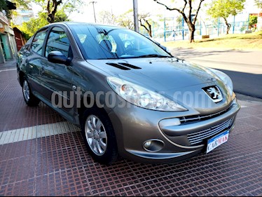 foto Peugeot 207 Compact 1.4 XS 4P usado (2012) color Gris precio $334.990