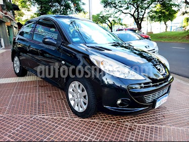 Peugeot 207 Compact 1.6 XT 3P usado (2011) color Negro precio $389.990