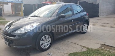 foto Peugeot 207 Compact 1.4 Allure 5P usado (2015) color Gris Oscuro precio $310.000